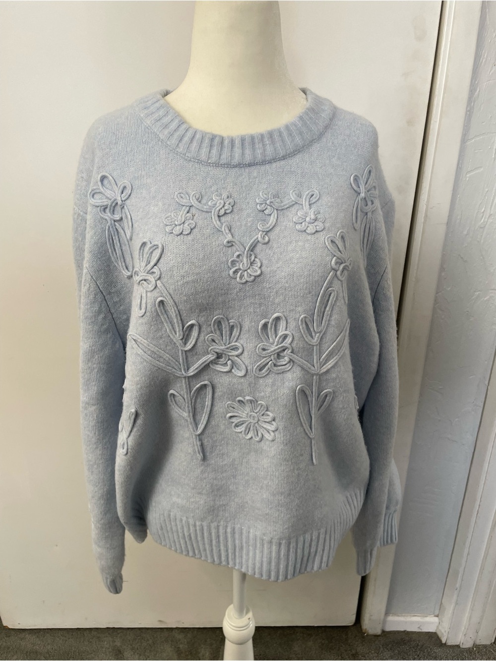 NWT Philosophy Wool Blend Baby Blue Floral Design Sweater Size XL